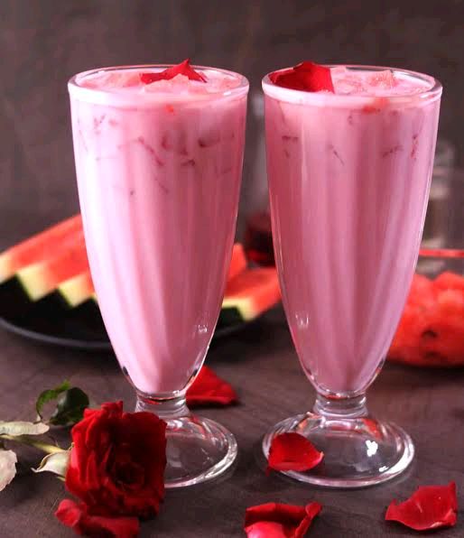 Rose Milkshake